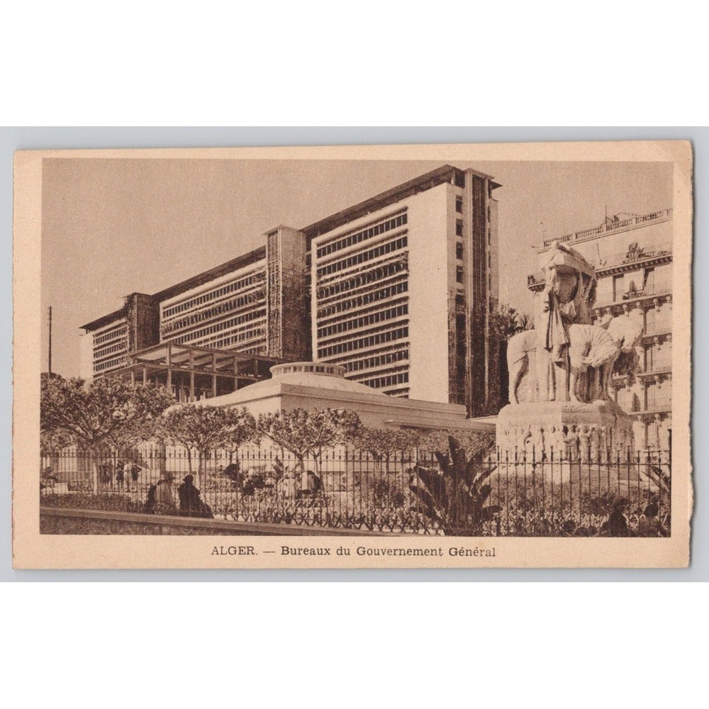 POSTCARD Algiers‎ Algeria Bureaux du Gouvernement Général Moorish Statue c1930s
